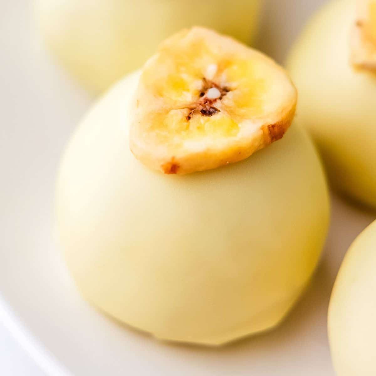 banana pudding truffles featured image