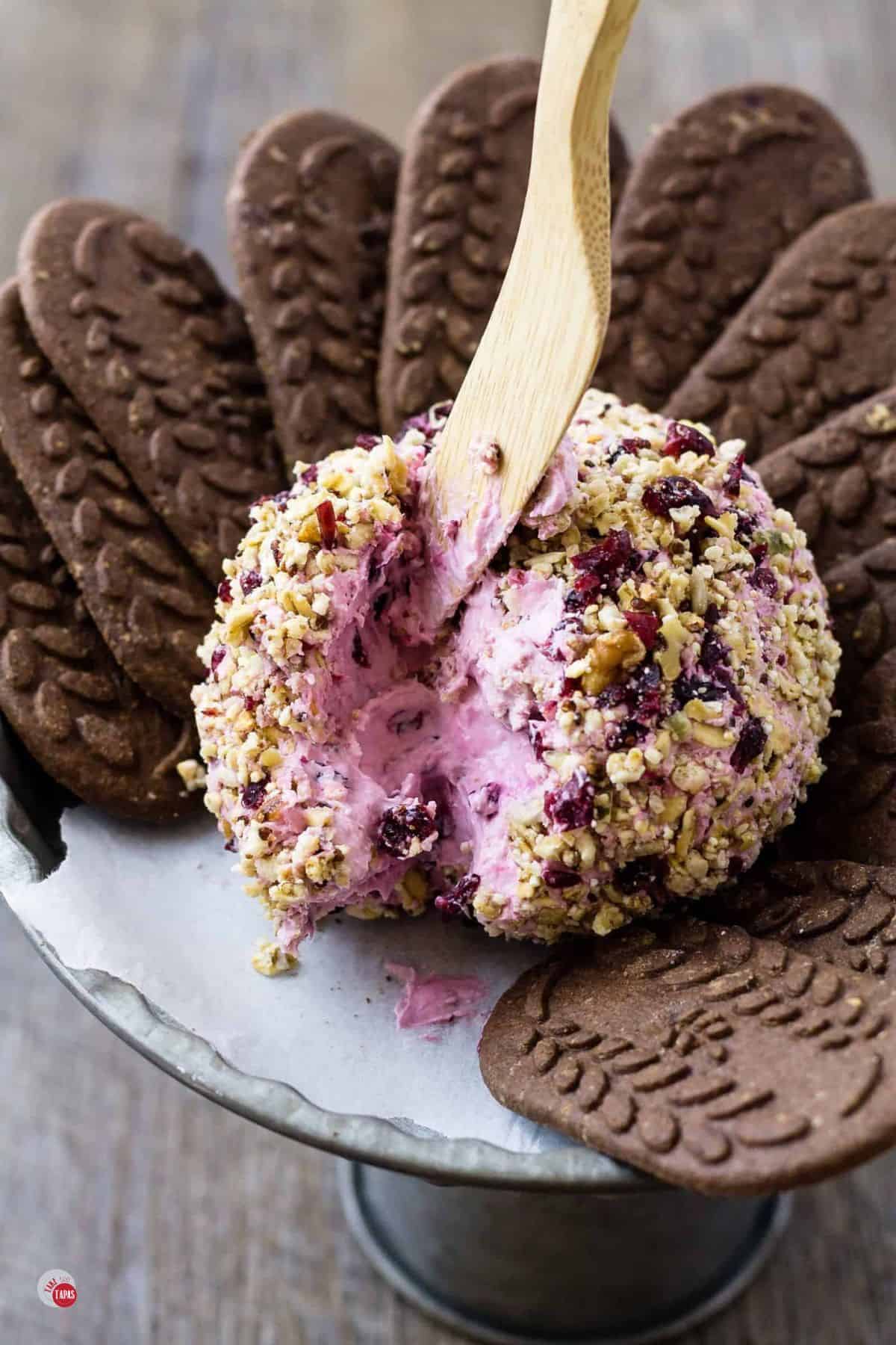 breakfast cheese ball with chocolate cookies