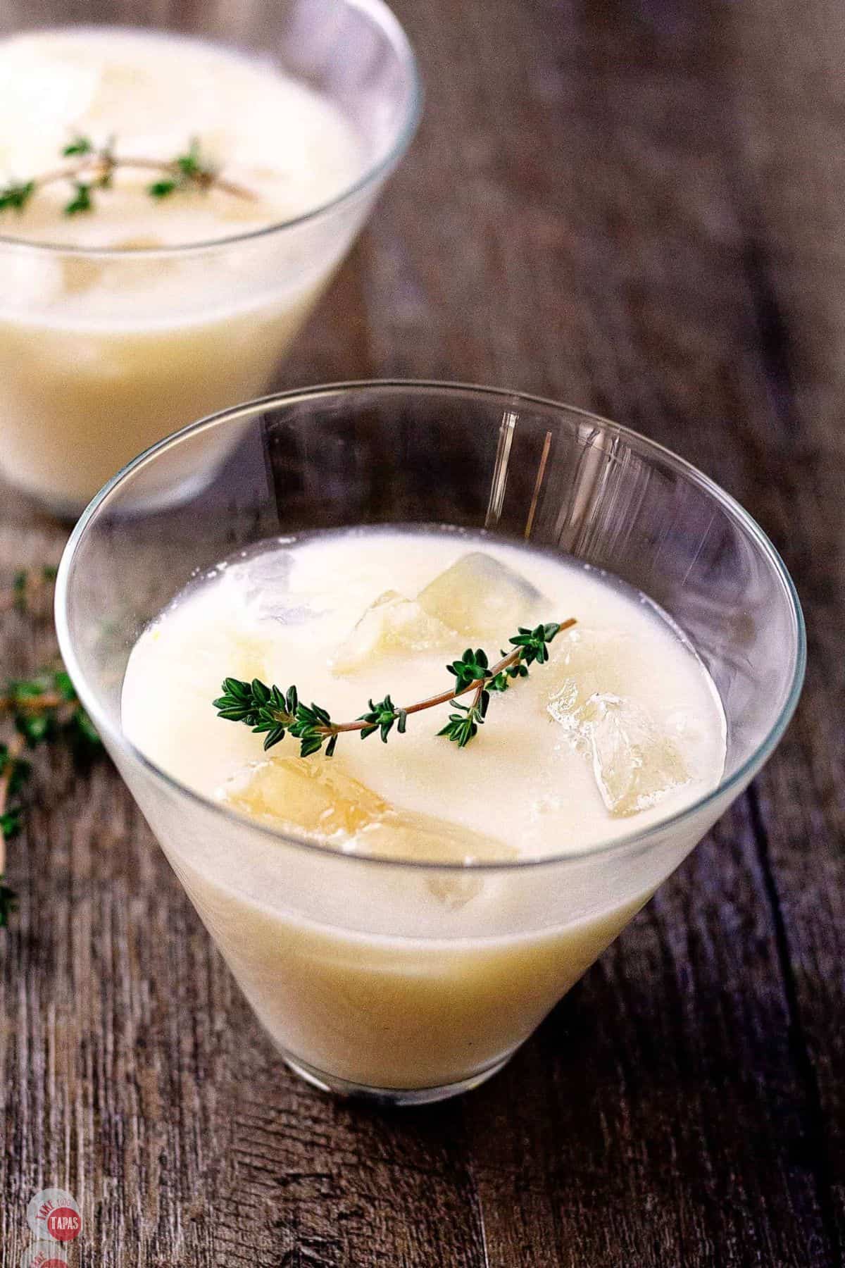 close up of amaretto cocktail