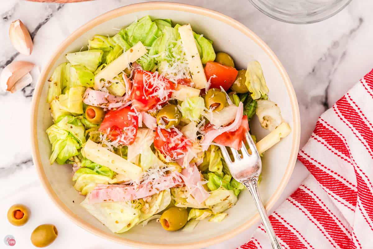 1905 salad with ham and cheese.
