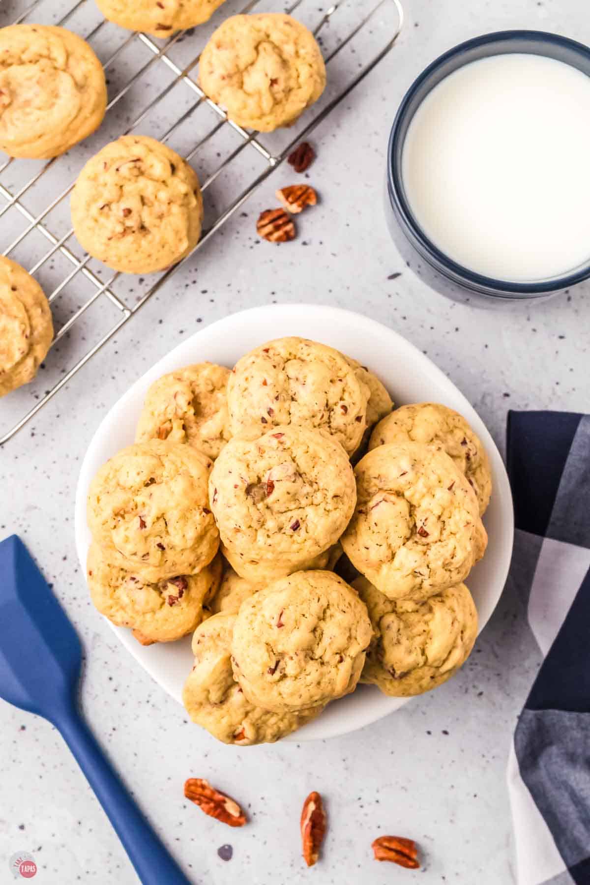 overhead picture of plate with cookies and a glass of milk