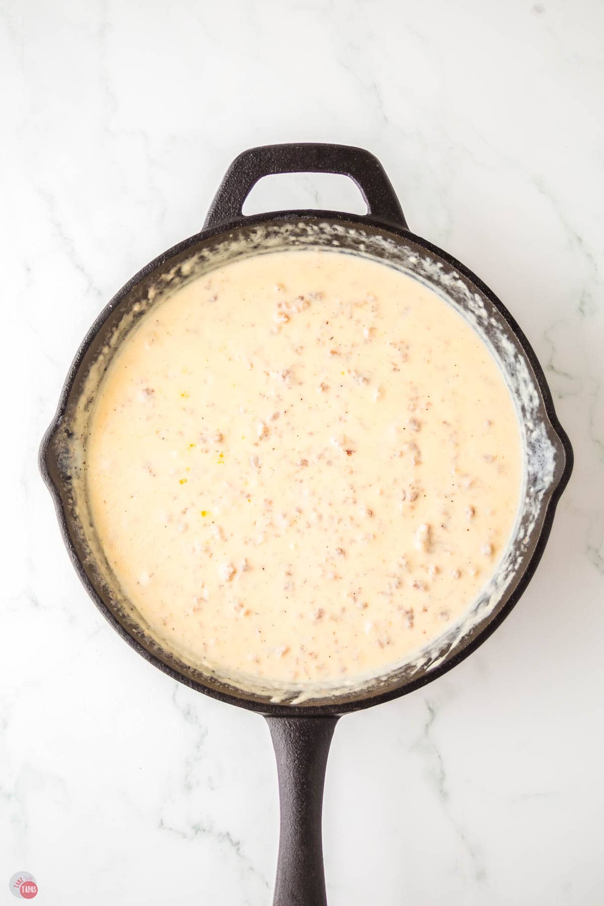 skillet full of sausage gravy