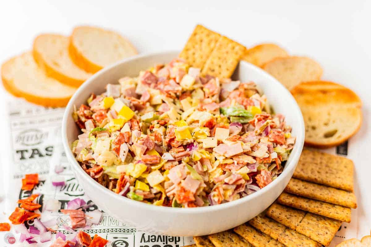 bowl of hoagie dip with crackers