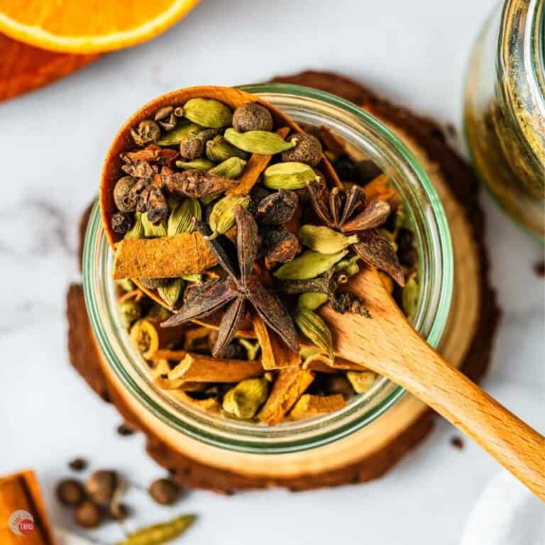spoon of mulling spices
