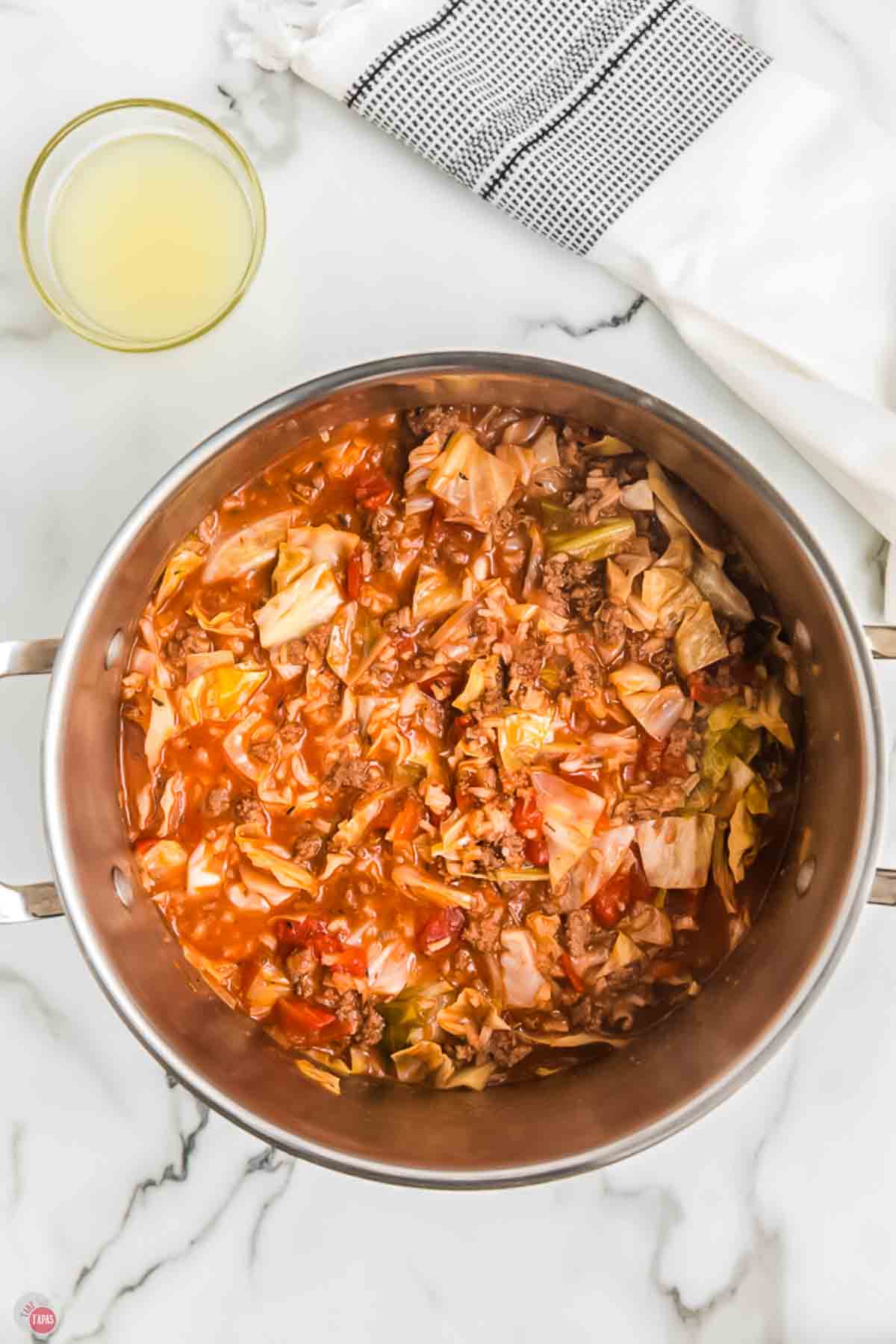 pot of cabbage roll soup