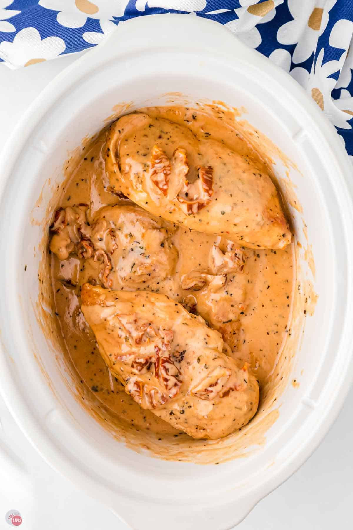 marry me chicken recipe in a white slow cooker