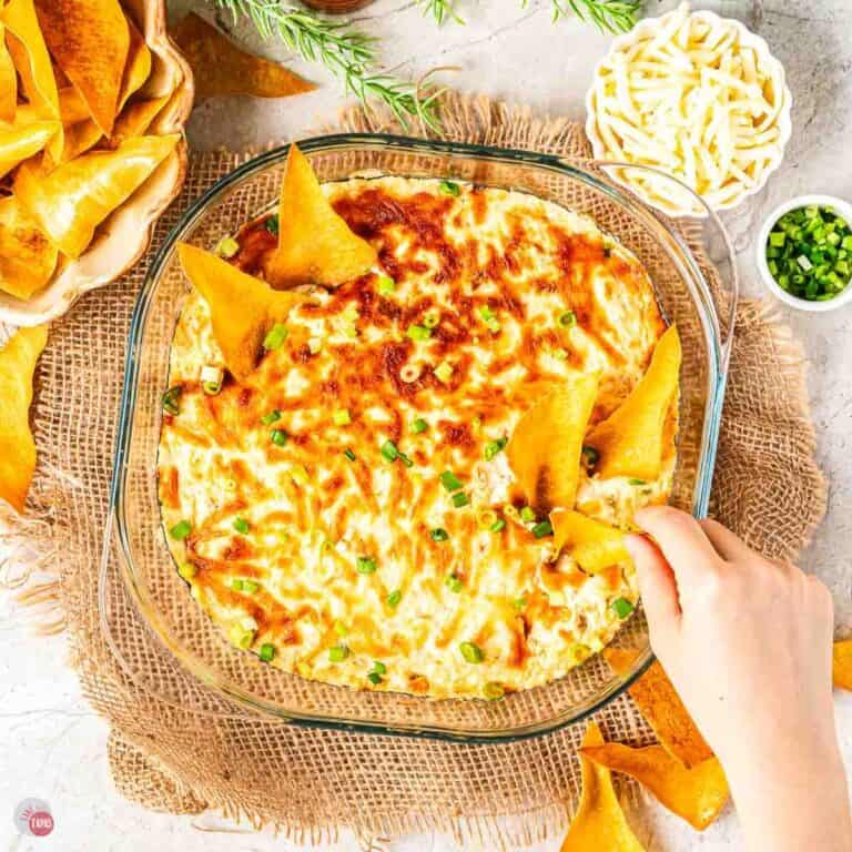 crab rangoon dip with wonton chips featured image