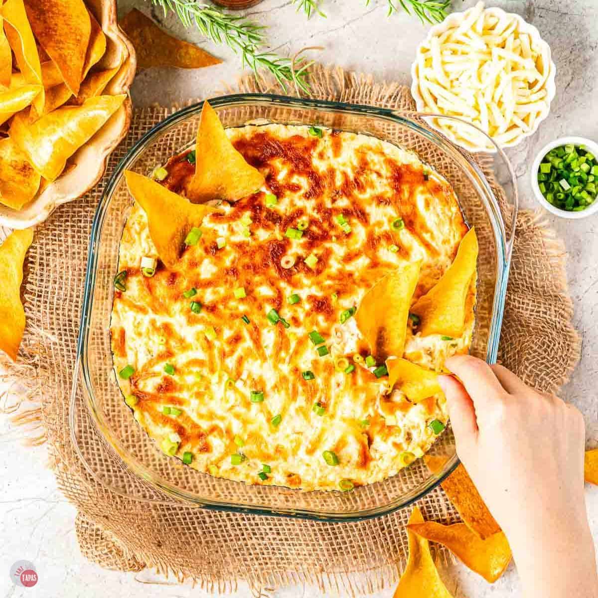 crab rangoon dip with wonton chips featured image