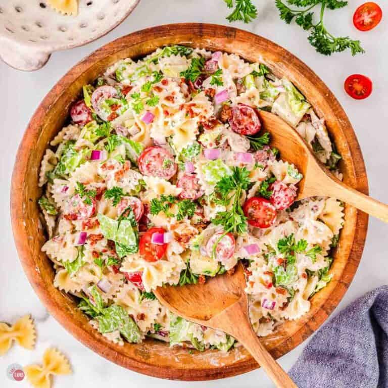 bowl of BLT pasta salad