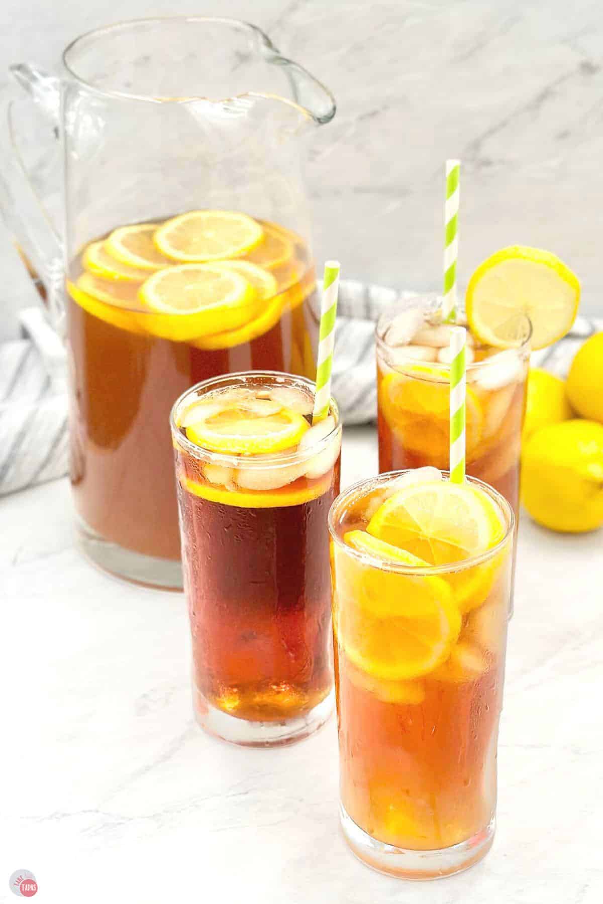 glasses of classic sweet iced tea with lemon slices