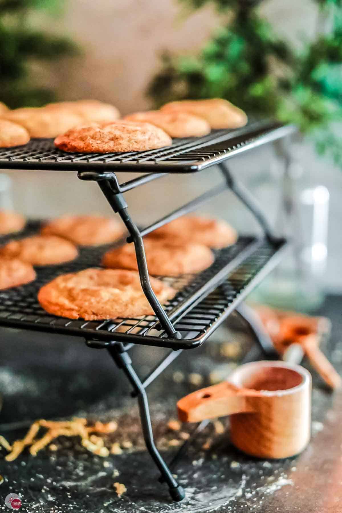 wire cooking rack with topped cookies