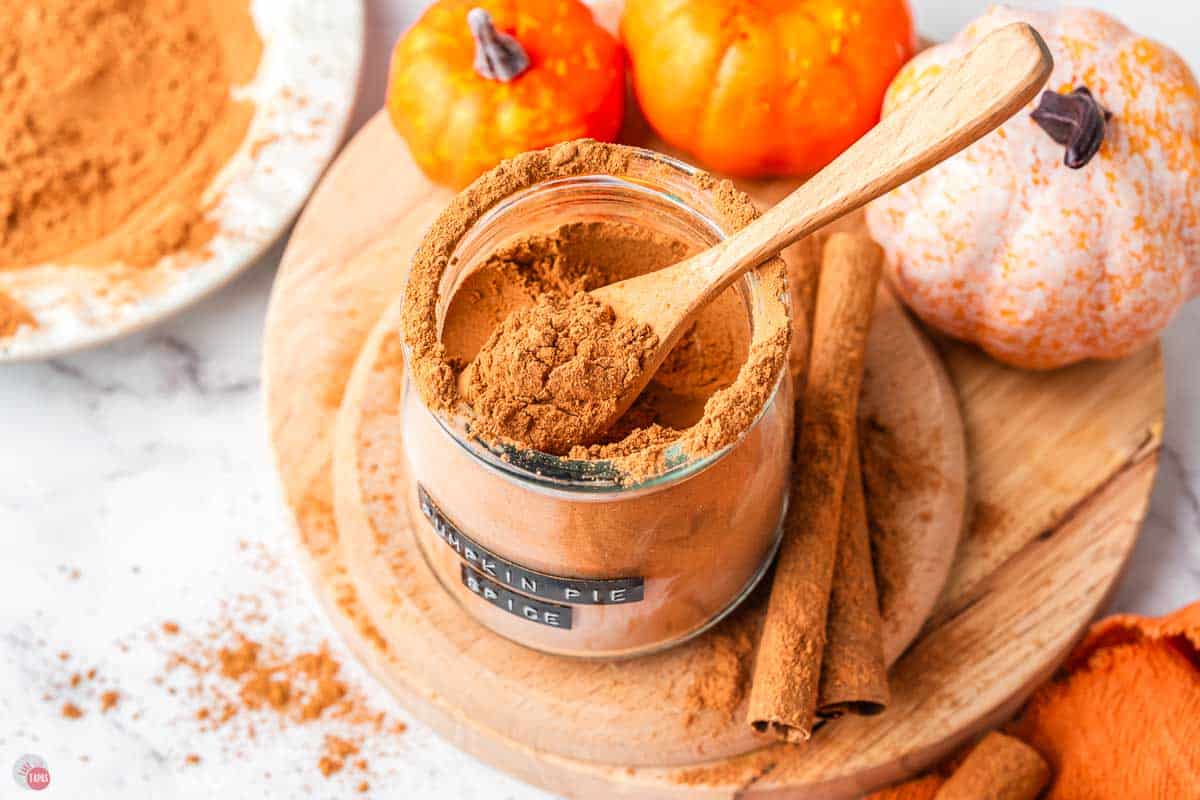 labeled jar of homemade pumpkin pie spice